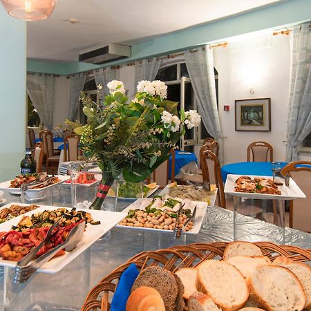 Victoria Park Resort イスキア島 エクステリア 写真